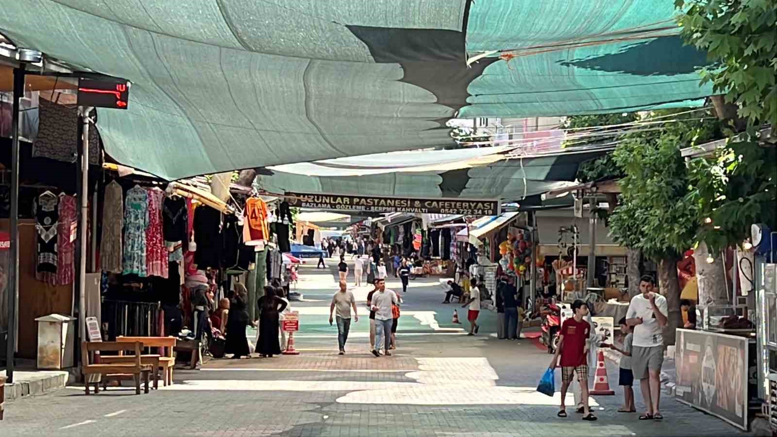 Ilıca Kaplıcaları yaz sezonunda ziyaretçilerini ağırlıyor