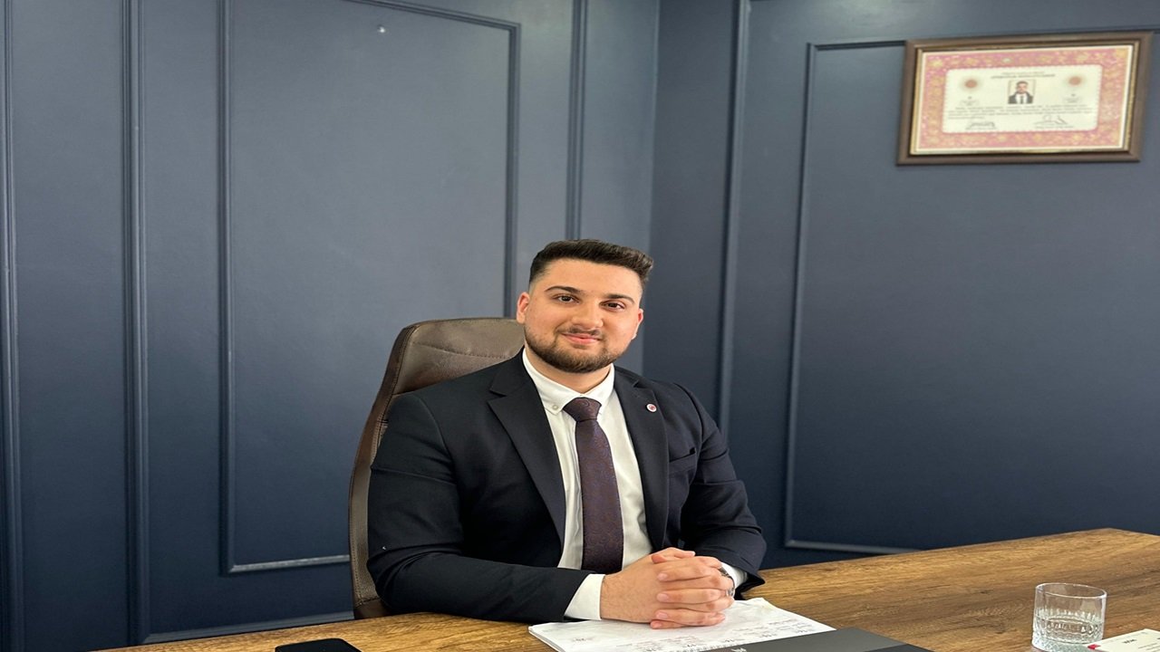 Mersin’in Önde Gelen Avukatlarından Sinan Akalın: Ceza ve Aile Hukukunda Tecrübe, Dijitalde Yenilik