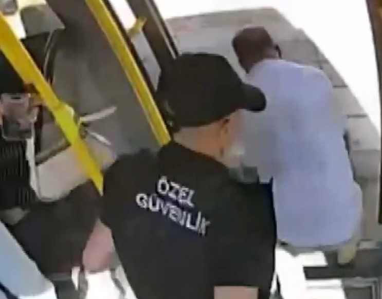 Gaziantep’te 18 kilo altının gasp edildiği anlar adım adım kamerada