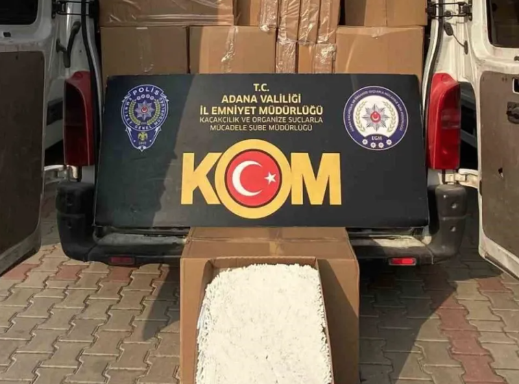 Adana’da 17 milyonluk kaçak doldurulmuş sigara ele geçirildi