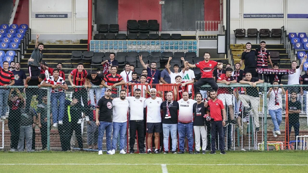 Gaziantep FK Taraftarından Yeni Sezon Öncesi Takıma Moral Desteği