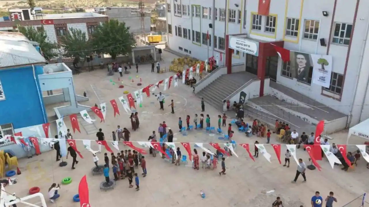 Umut Yılmaz Müjdeyi Verdi: '1 Ay Sürecek ve Ücretsiz Olacak'