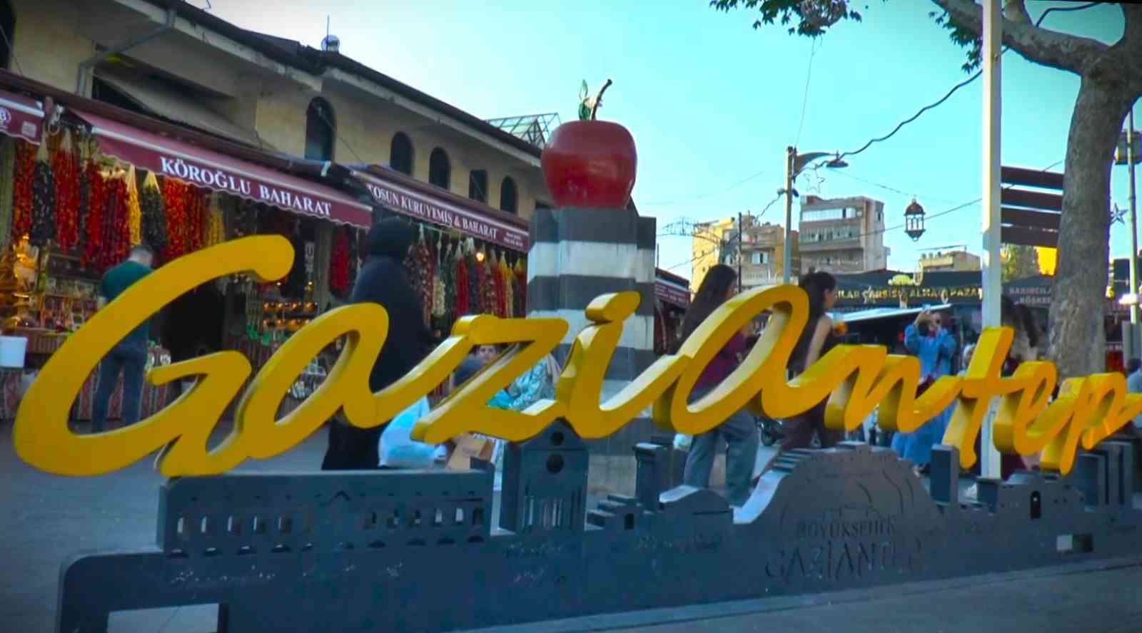 Gaziantep'te esnafın dört gözle beklediği gurbetçiler gelmeye başladı