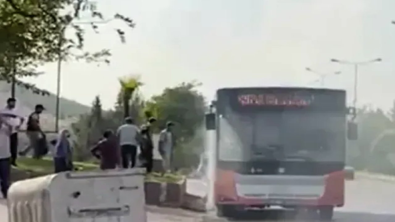 Gaziantep’te Belediye Otobüsünde Dehşet Anları: Havalimanı Yolunda Alev Paniği