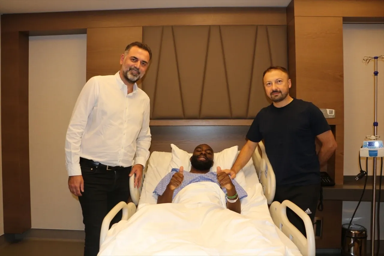 Gaziantep FK'da M'Bakata'nın sağlık durumu nasıl?