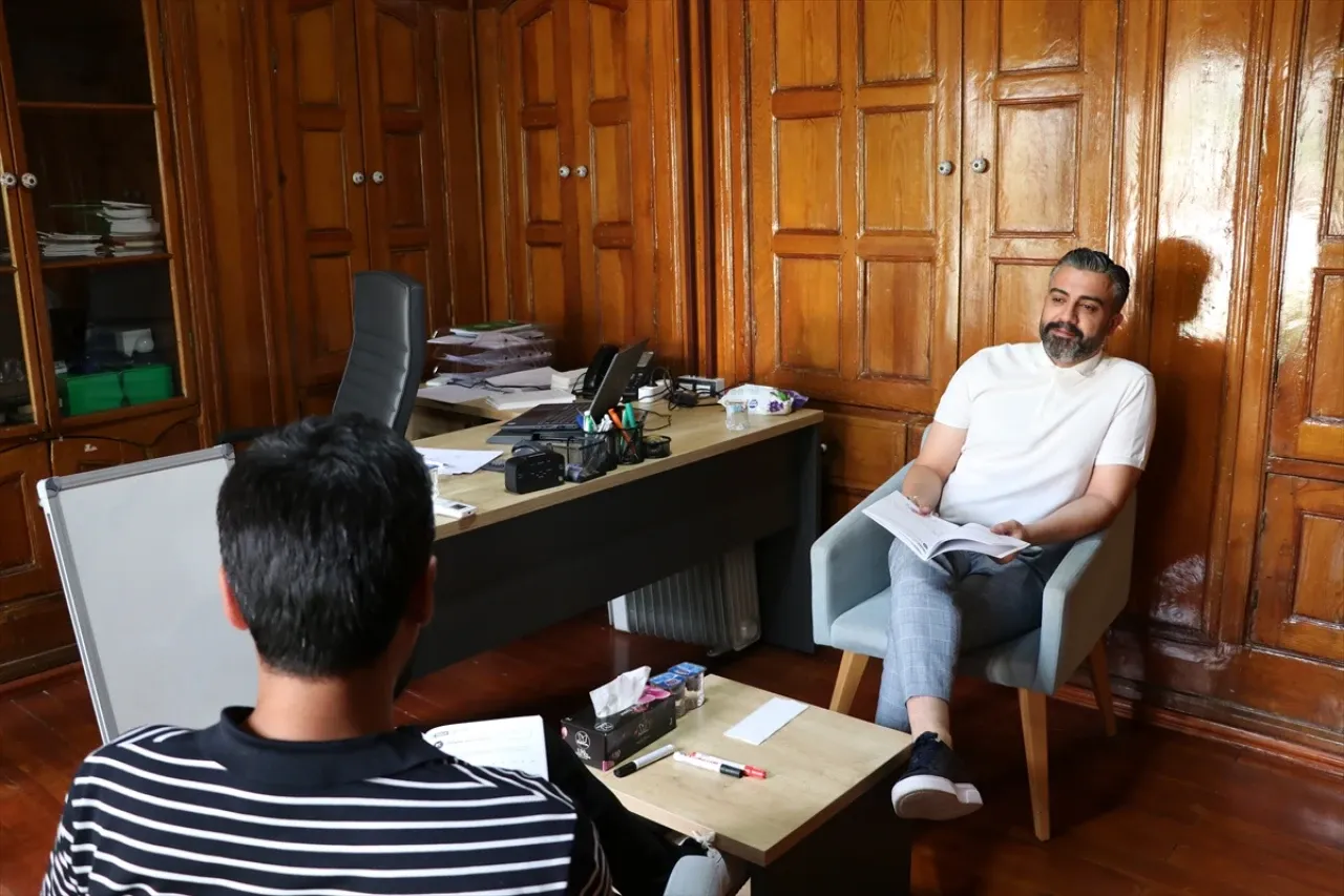 Sanal kumar bağımlılığıyla mücadelede ebeveynlere "aile içi sağlıklı iletişim" tavsiyesi
