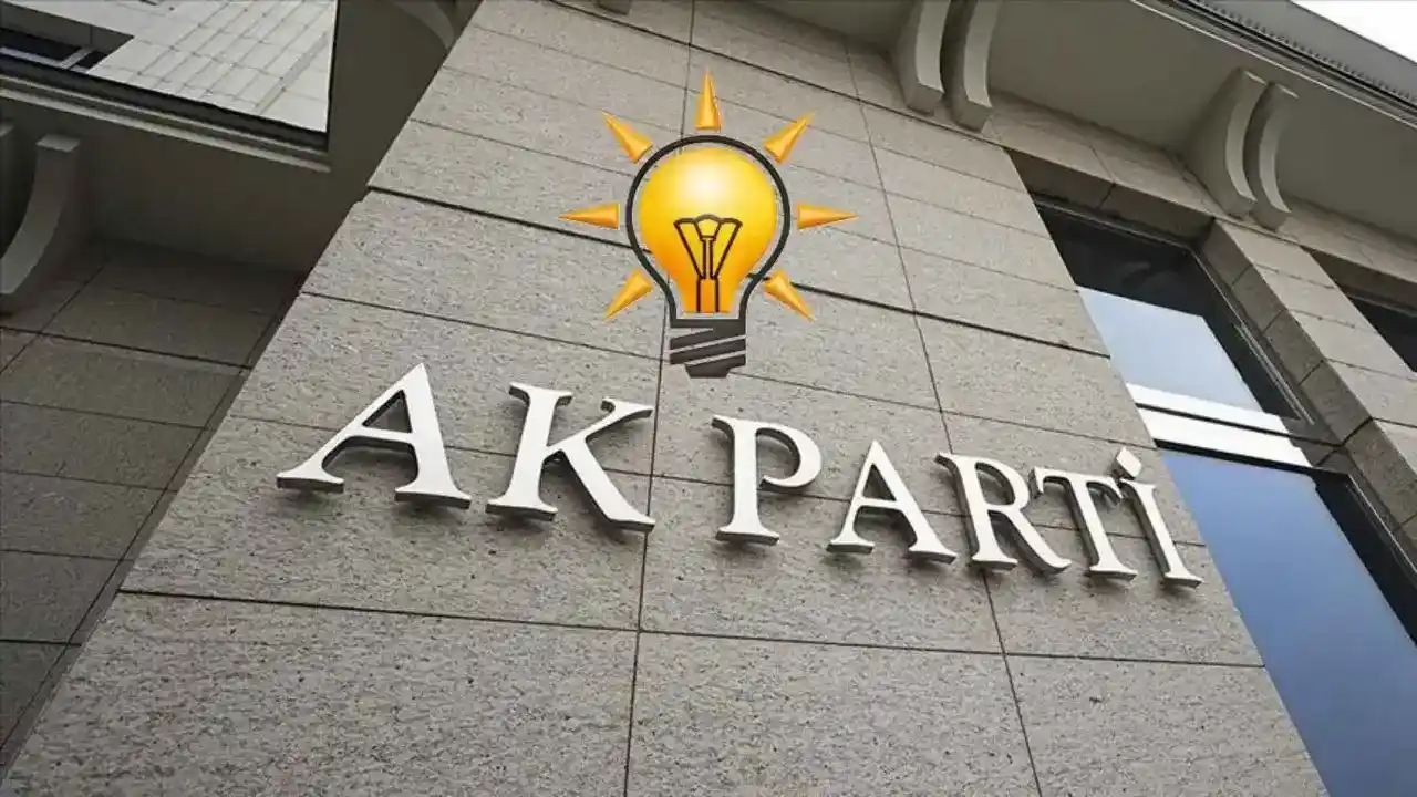 Umut Yılmaz ve Özlem Çerçioğlu’nun da Aralarında Olduğu Belediye Başkanları Ak Parti Rozeti Takacak
