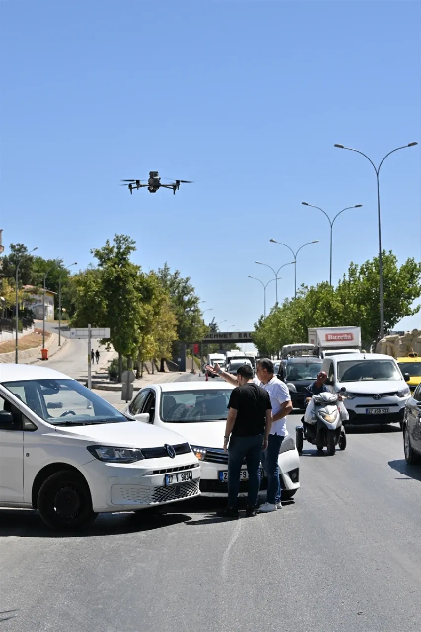 Kaza sonrasında oluşan trafik yoğunluğu "sesli dron" ile giderilecek