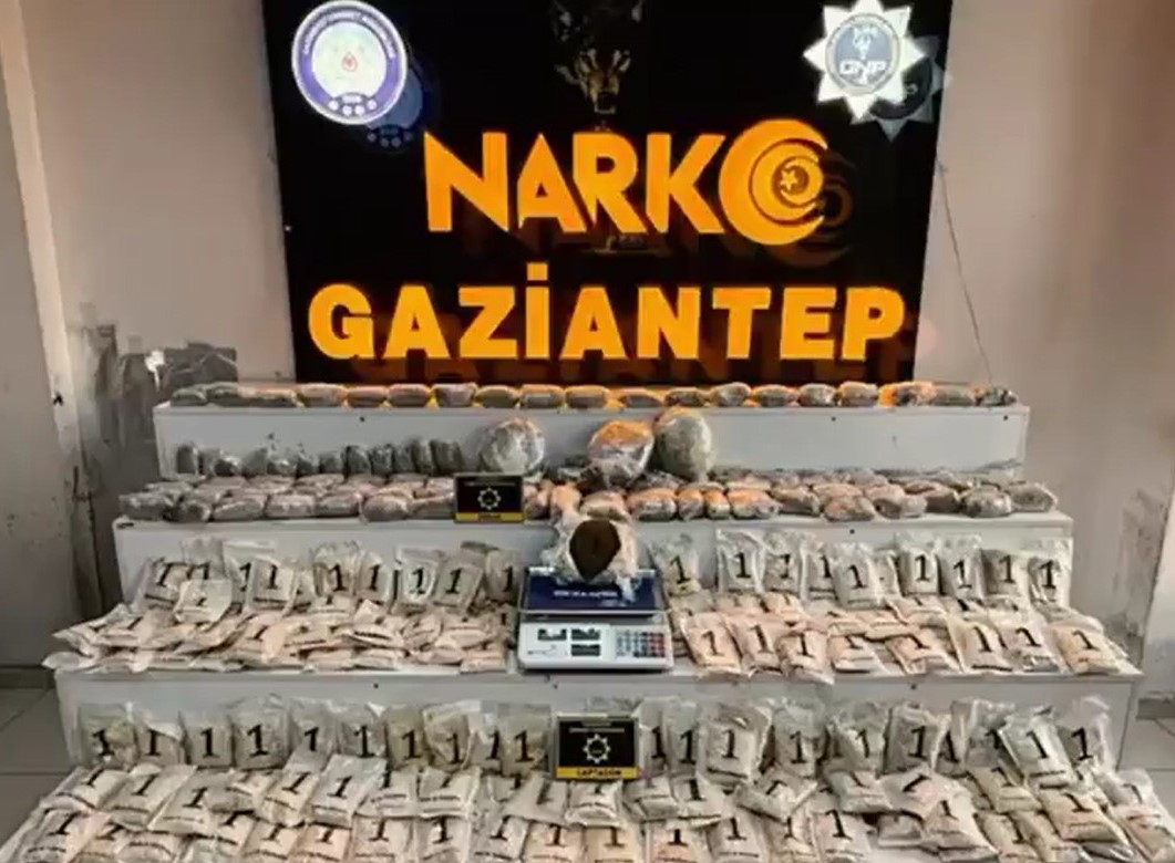 Gaziantep’te 21 kilo reçine esrar ele geçirildi: 4 şahıs tutuklandı
