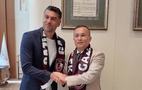 Gaziantep FK yönetimi ve teknik direktör Yılmaz'dan Vali Kemal Çeber'e ziyaret