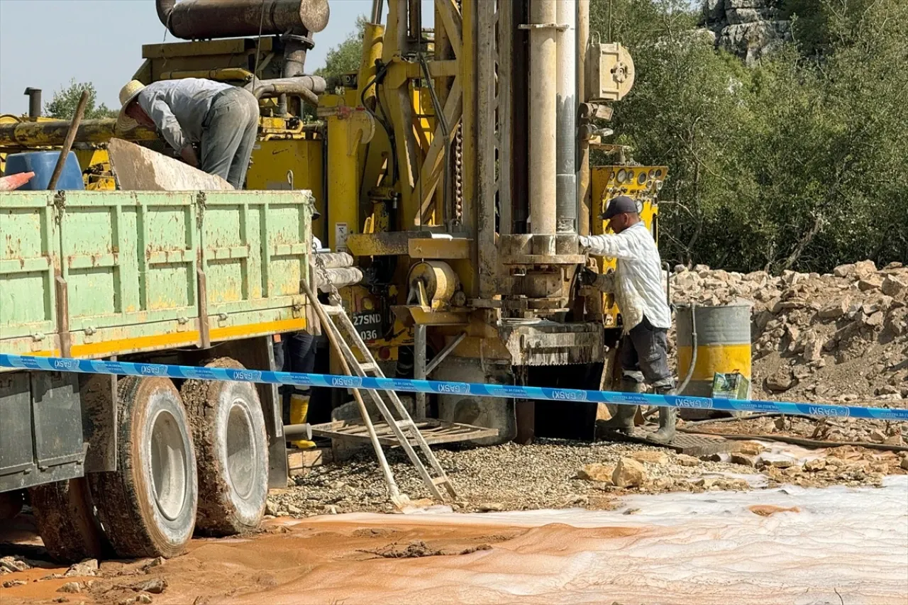 GASKİ Araban'da iki mahallenin su ihtiyacını karşılayacak yer altı suyu buldu