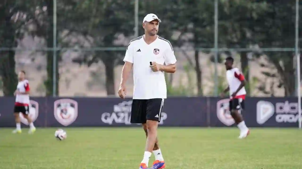 Burak Yılmaz Gaziantep’te İlk Sınavına Çıkıyor