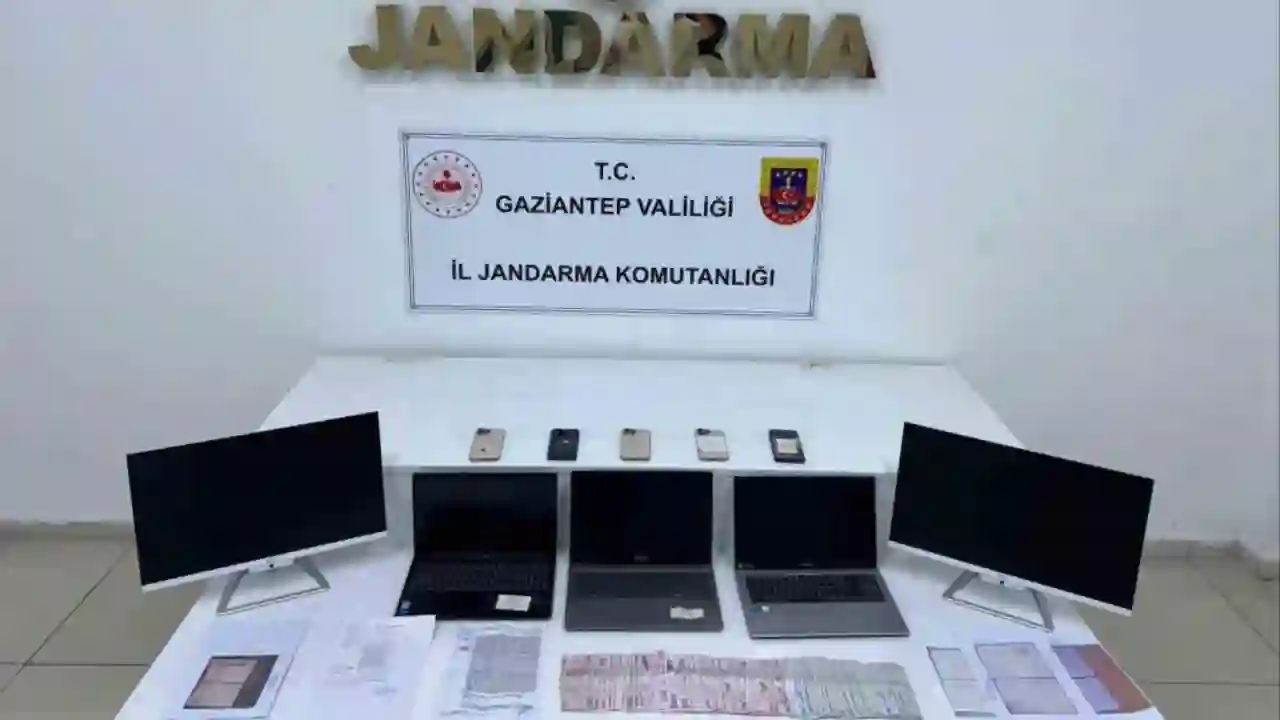 Gaziantep'te Sahte Belge Çetesine Operasyon: 3 gözaltı