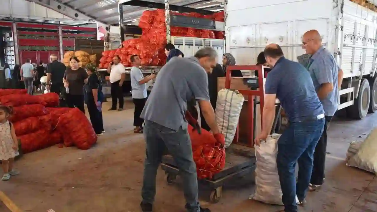 Tarla Fiyatına Uygun Alışveriş Şahinbey’de Başladı