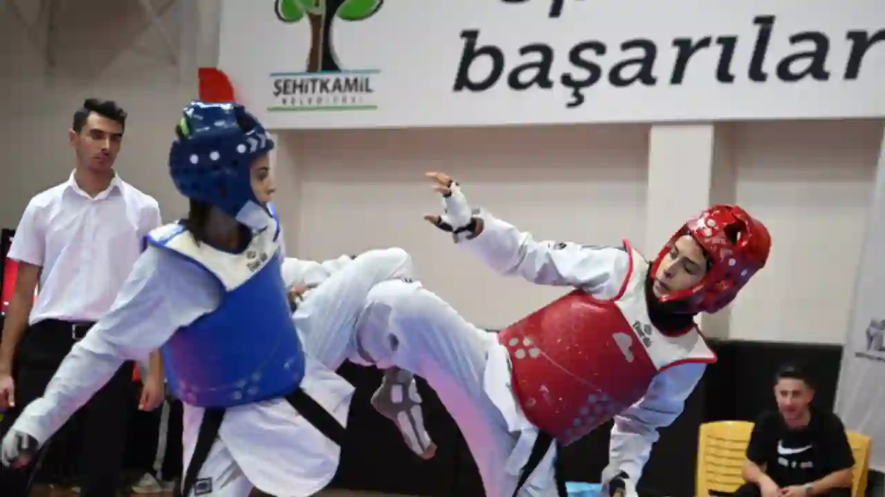 Gaziantep'te "İller Arası Ümitler Tekvando Şampiyonası" başladı