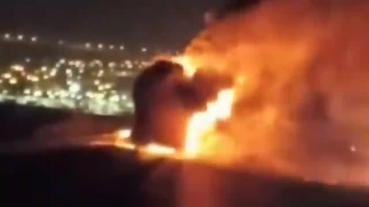 Yolcu otobüsü alev topuna döndü! 31 Yolcu Vardı