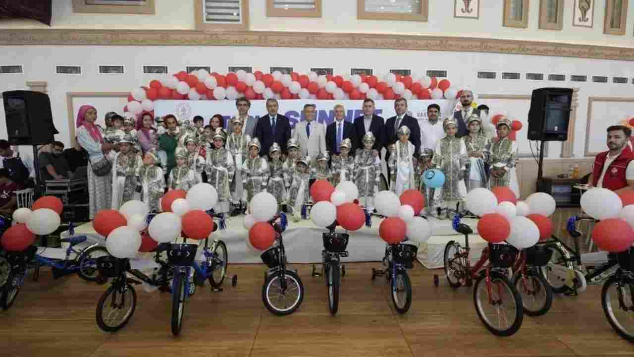 Gaziantep'te 95 çocuk için toplu sünnet şöleni düzenlendi