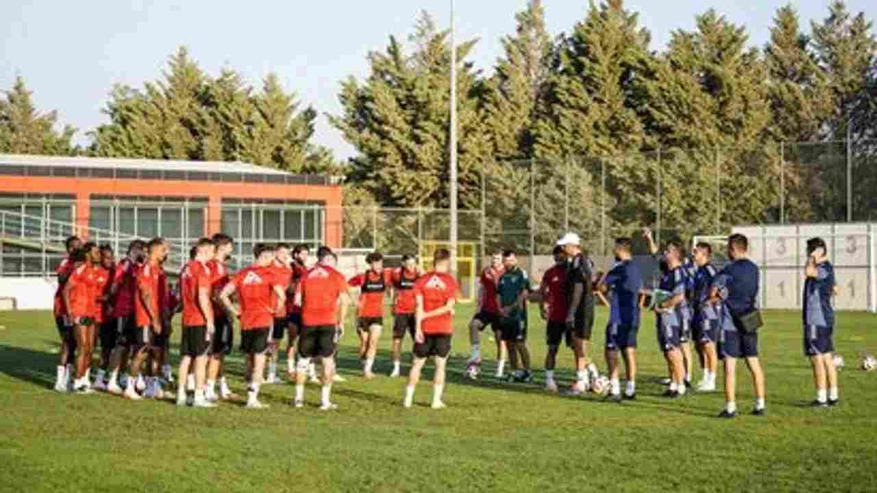 Burak Yılmaz’dan Takıma Jest: “Hak Ettiler”