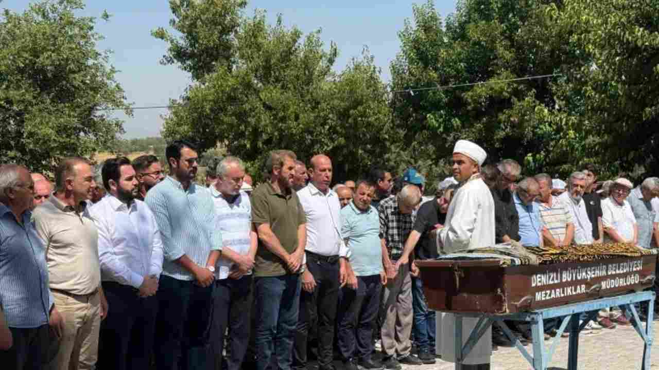 Sezer Cihan’ın Annesi Keziban Cihan Son Yolculuğuna Uğurlandı