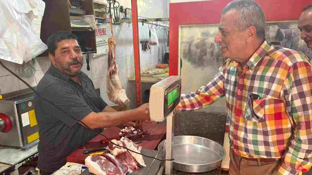 Gaziantep’te Vatandaş Kasabın Önünden Geçemiyor