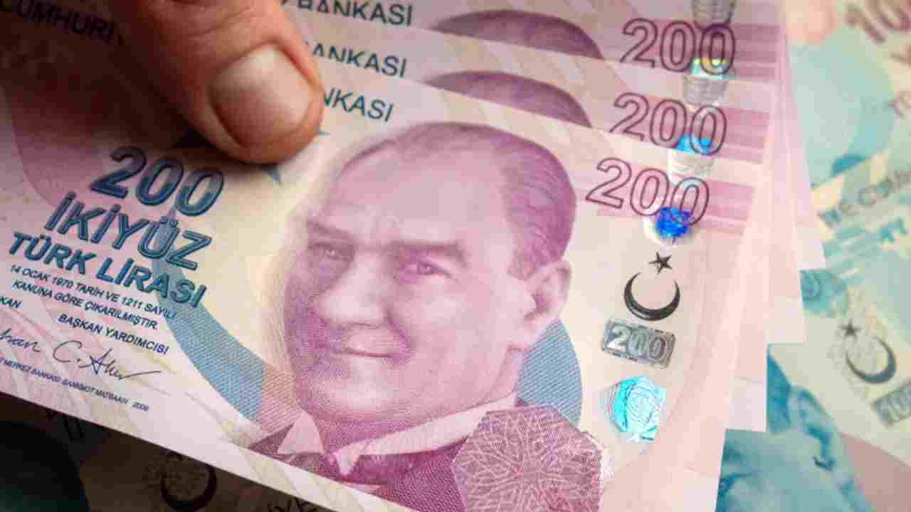 Akbank'tan 100 Bin TL'lik Kredi Fırsatı! Tek Şart