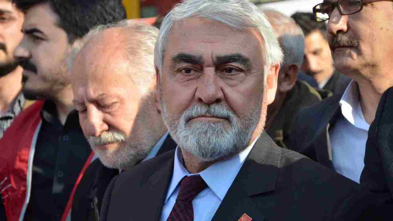 Gaziantep CHP’de Kongre Heyecanı: Şehitkamil’de Hurşit Yıldırım İddialı Geliyor