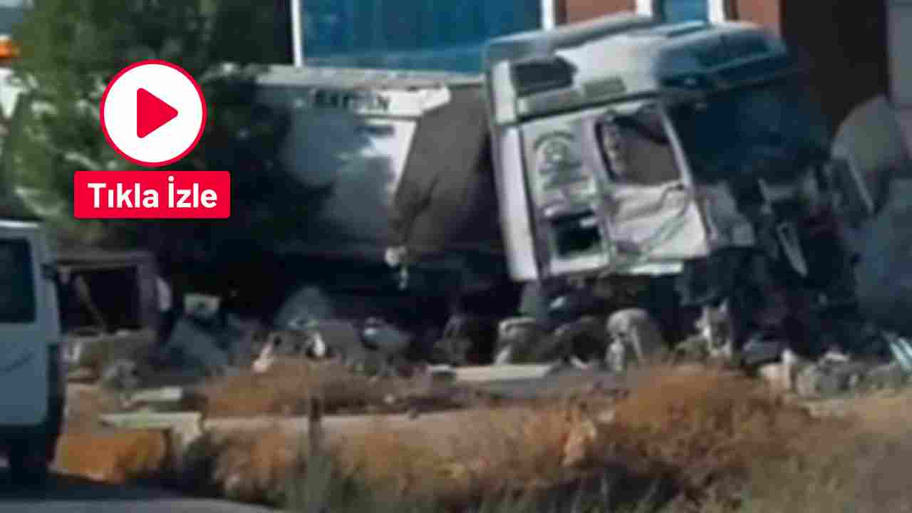 Gaziantep'te feci kaza kamerada: Tır ile kafa kafaya çarpışan kamyonun sürücüsü öldü