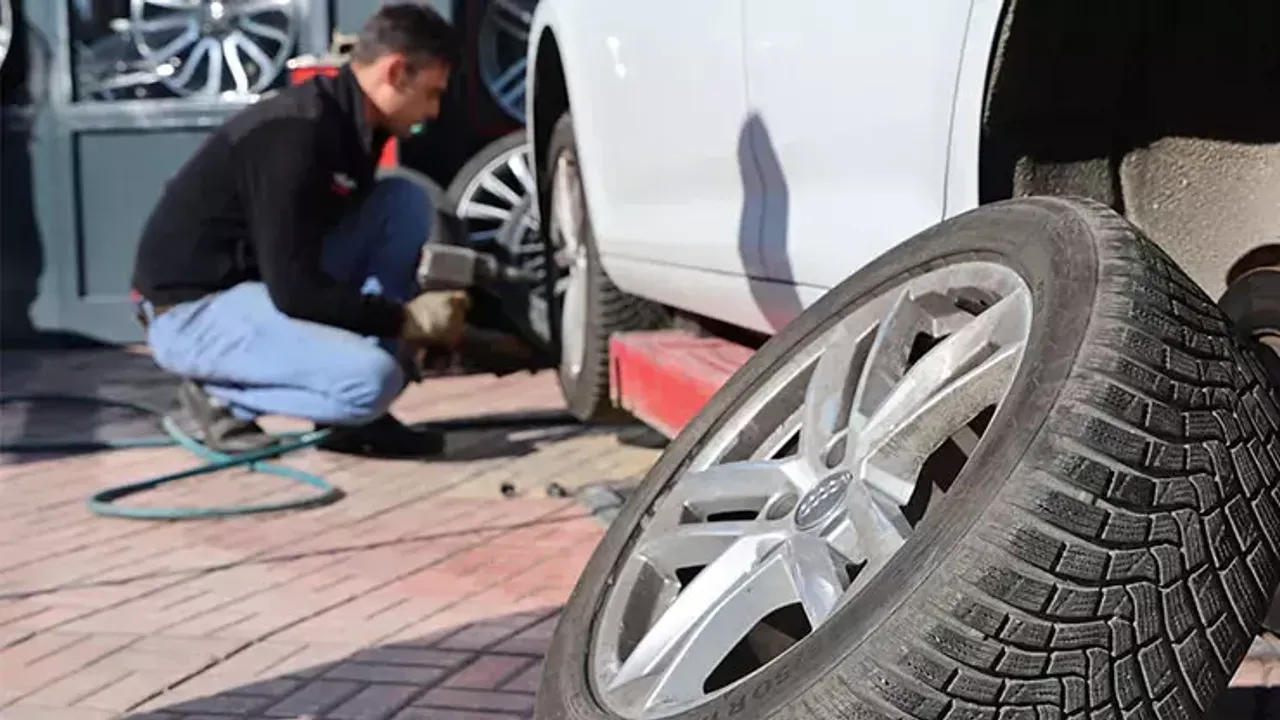 Zorunlu Kış Lastiği Uygulaması Başlıyor: Takmayanlara 5 Bin 856 TL Ceza