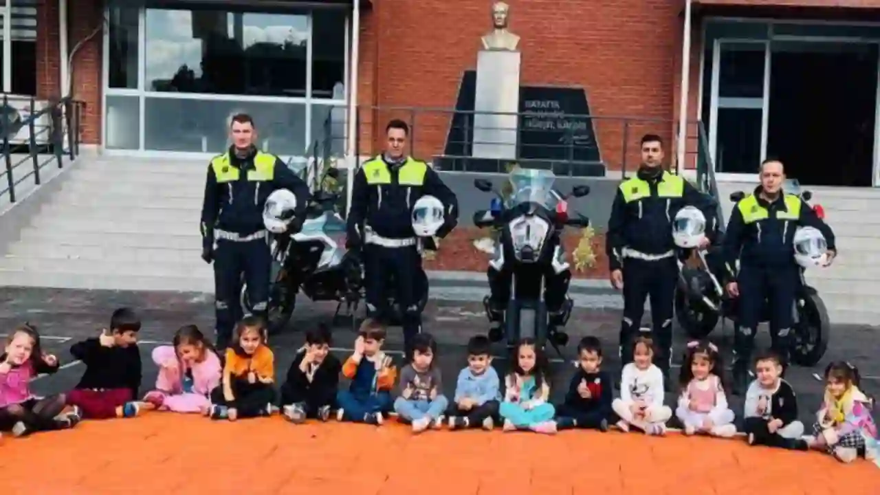 Gaziantep'te Jandarmadan 73 öğrenciye güvenli trafik eğitimi
