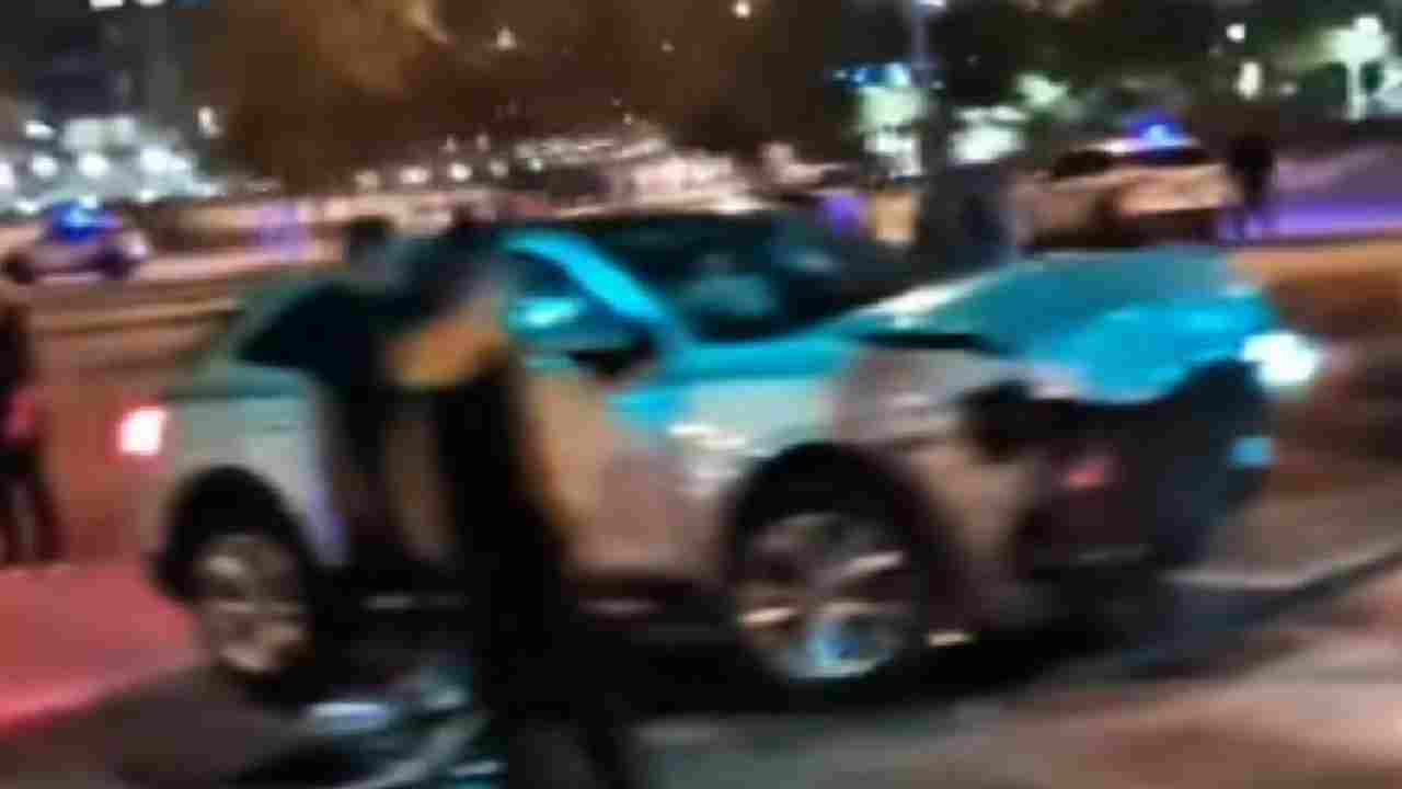 Gaziantep’te Gece Yarısı Kaza: Lüks Otomobil İle Ticari Araç Çarpıştı!