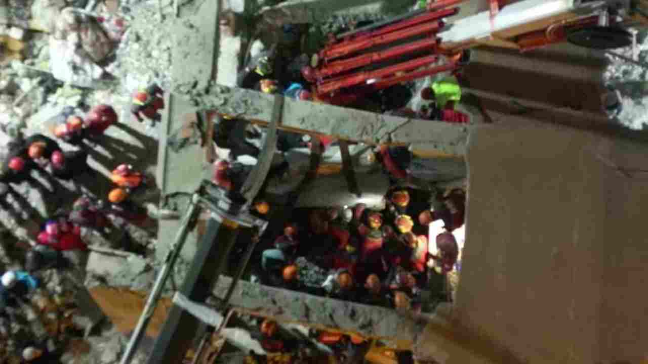 Gebze’de çöken binada annenin de cansız bedenine ulaşıldı