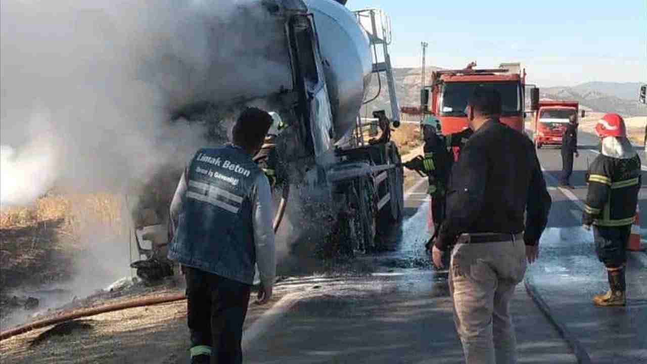 Gaziantep'te beton mikseri alevlere teslim oldu