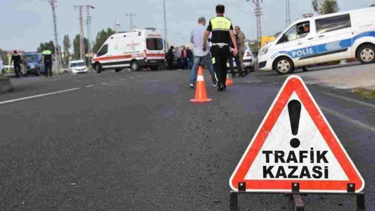 Gaziantep’te Kilis Yolu Üzerinde Trafik Kazası: 4 Yaralı