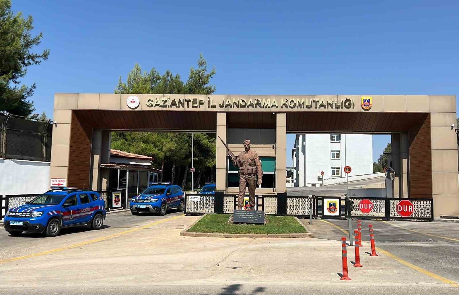 Gaziantep’te çeşitli suçlardan aranan 2 bin 429 şahıs yakalandı
