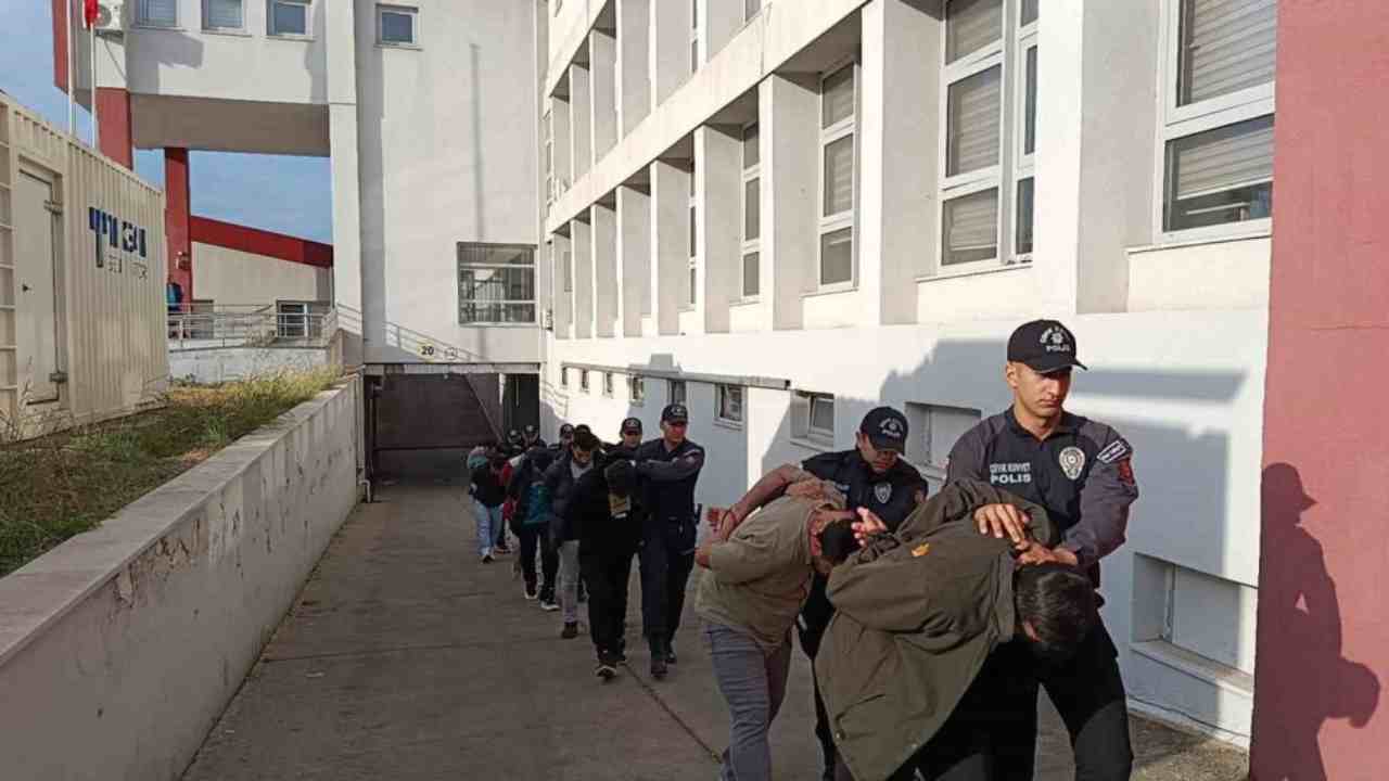 Gaziantep'te Dev Operasyon! ‘Sazan Sarmalı’ şebekesi çökertildi!