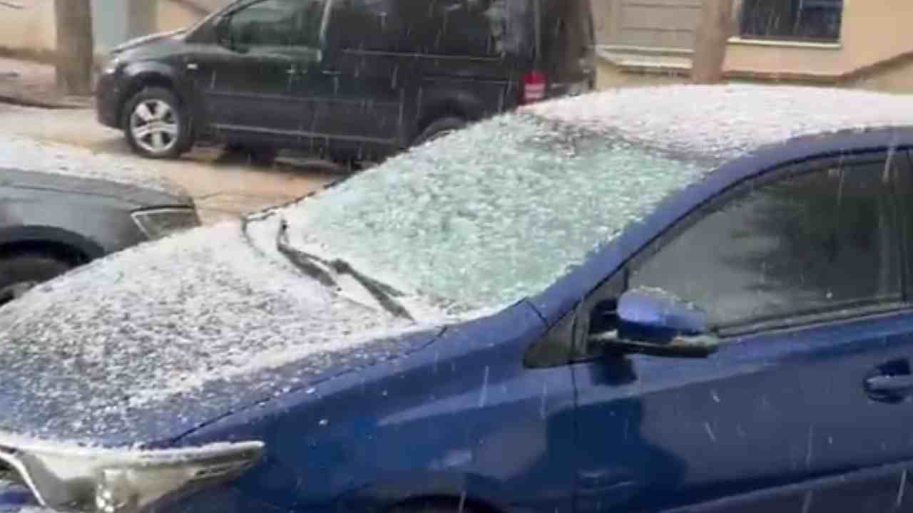 Gaziantep’te Dolu ve Sağanak Şehri Hazırlıksız Yakaladı