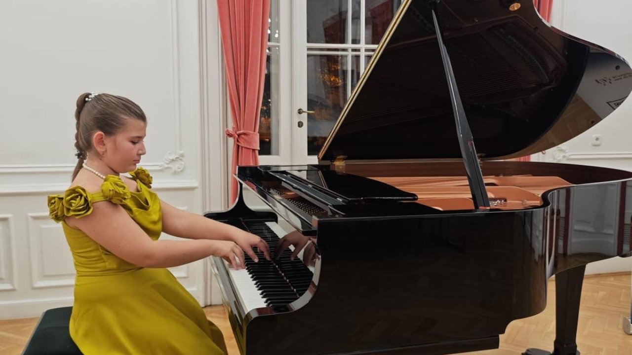 Elif Anastasia Çavdar’ın Budapeşte’deki Büyük Zaferi!