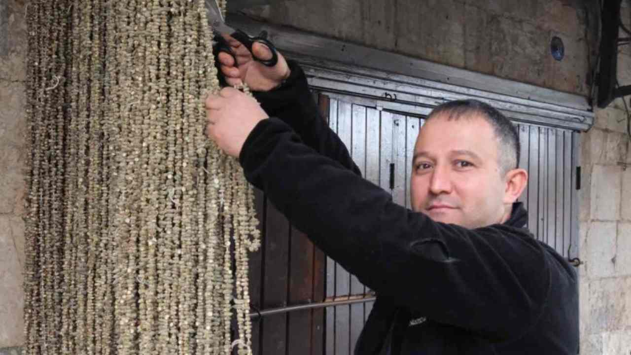 Gaziantep’te kuru bamya 2 bin TL’den tezgahta