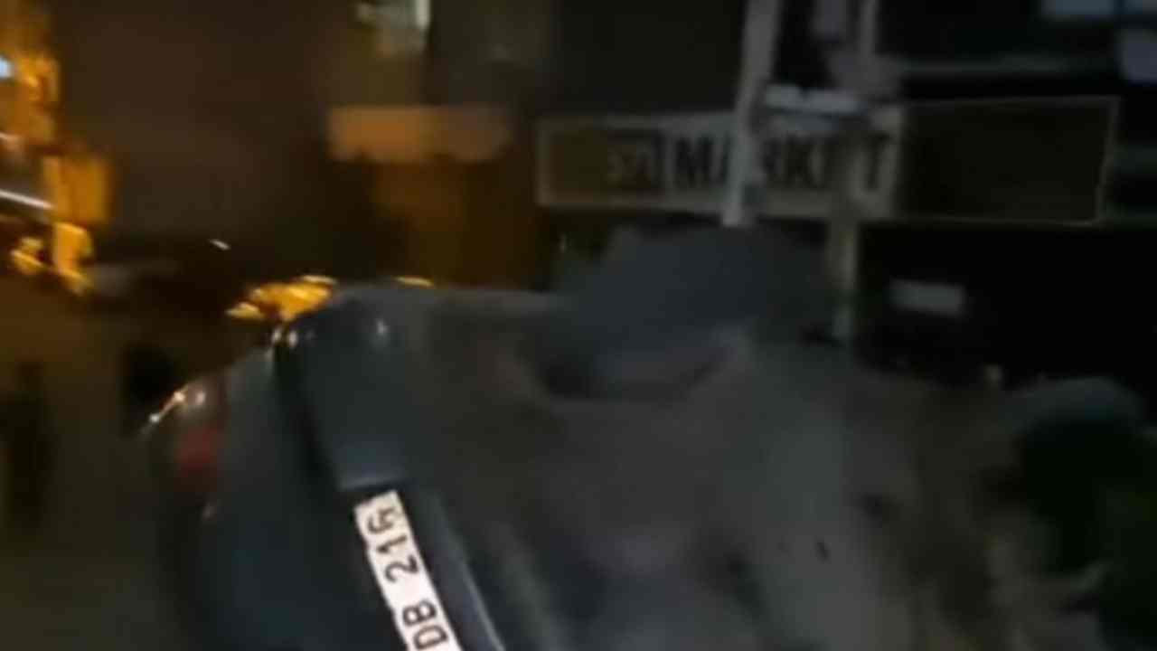 Gaziantep’te Dehşet: Freni Patlayan Otomobil Takla Atarak Direğe Çarptı!