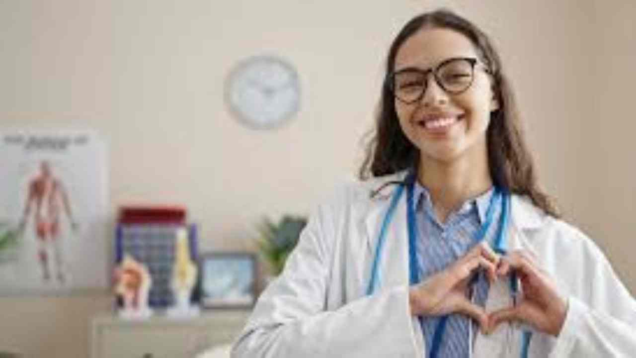 Doktor Bulma Rehberi: ClinicBooking.com ile Dünya Çapında Randevu Nasıl Alınır?