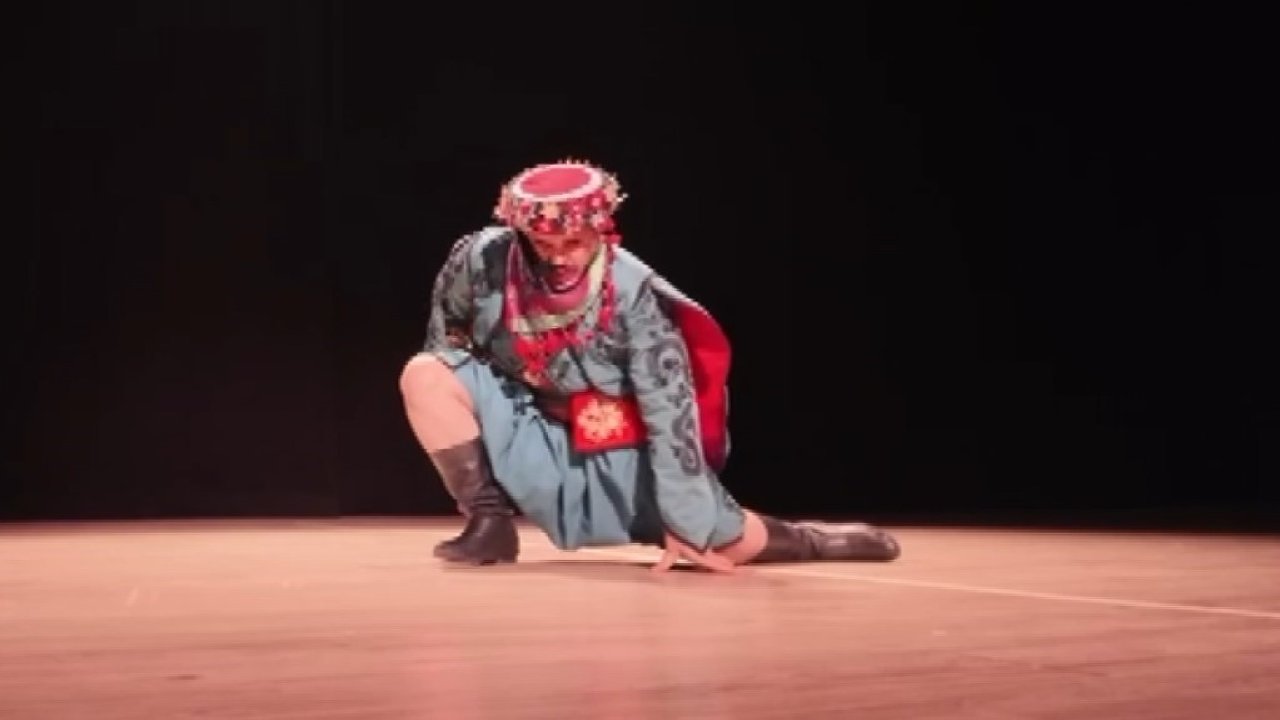 Gaziantep'te gösteri sırasında ters hareket yapan dansçının çapraz bağları koptu