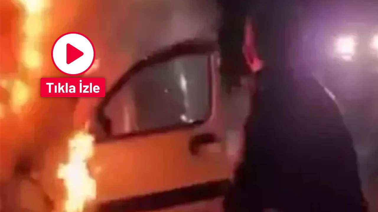 Gaziantep'te Araç alev aldı, beş kişiyi ceza infaz kurumu personeli kurtardı