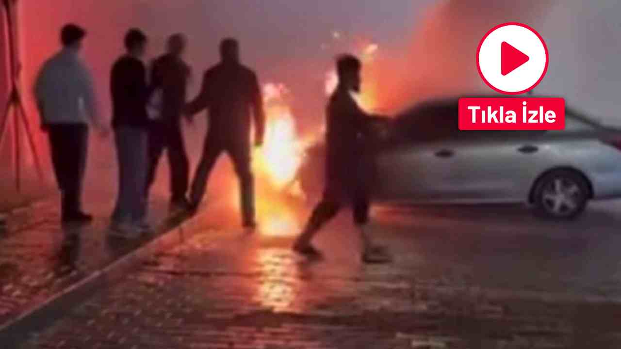 Gaziantep’te park halindeki otomobil alev alev yandı