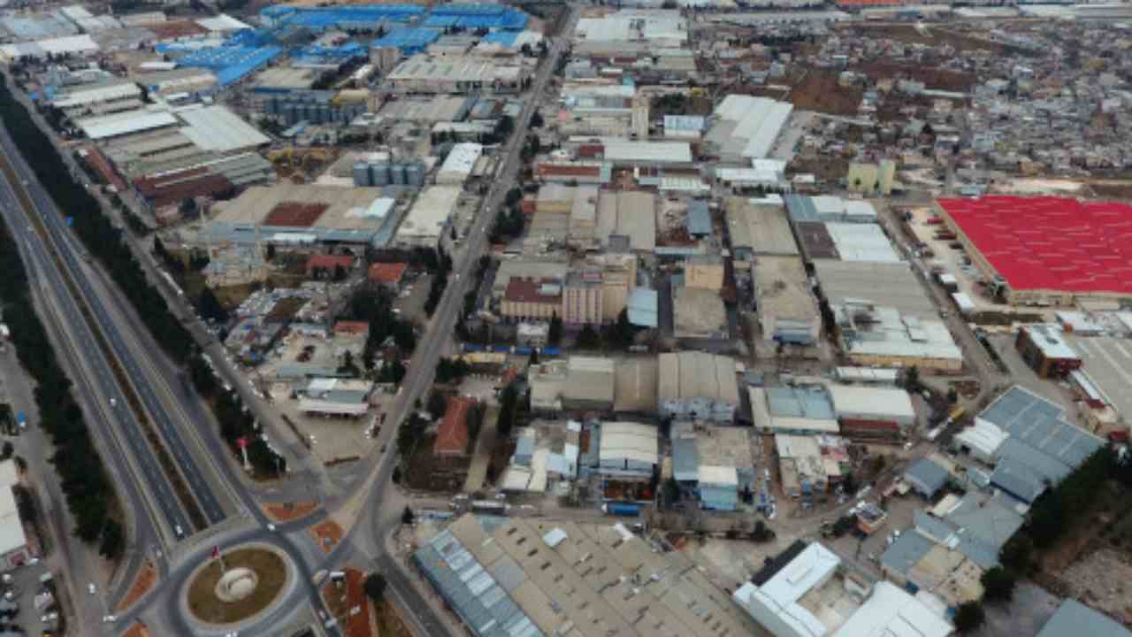 Gaziantep’te Sanayi Alarmı: OSBde 100 Fabrika Kapandı!