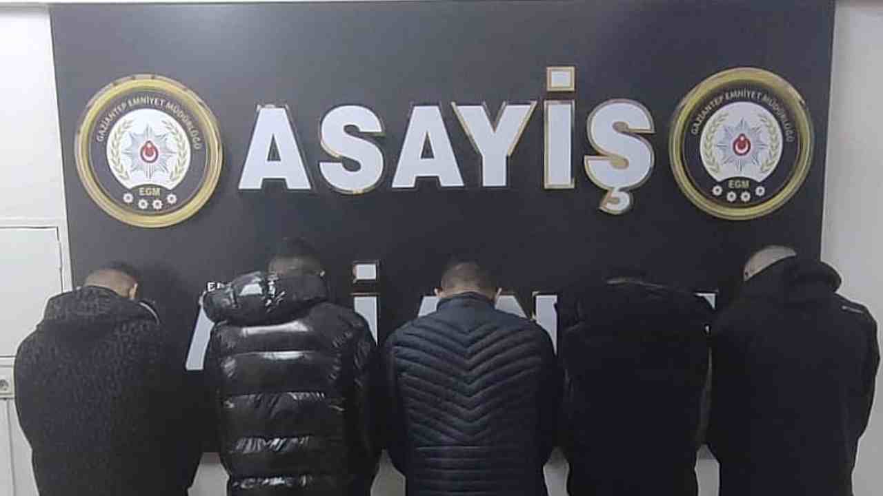 Gaziantep’te Esnafa Dehşet Yaşatmışlardı! İki İş Yerine Ateş Açan 5 Şüpheli Yakalandı