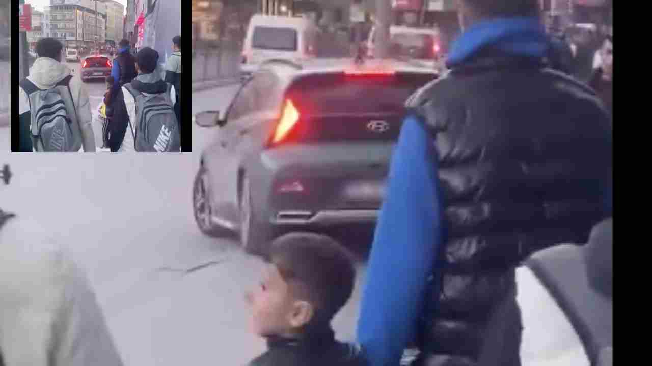 Gaziantep’te Kaldırım Skandalı! Araç Yayaların Arasında İlerledi