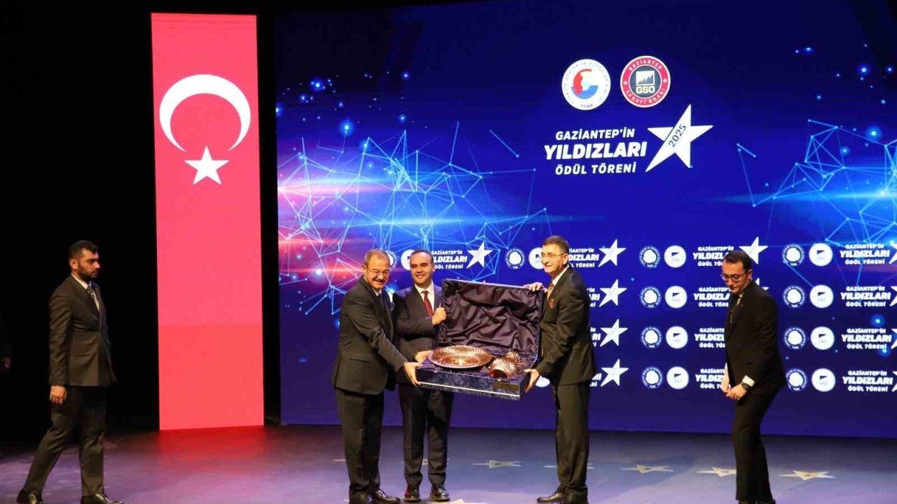 "Gaziantep'in Yıldızları Ödül Töreni" düzenlendi.