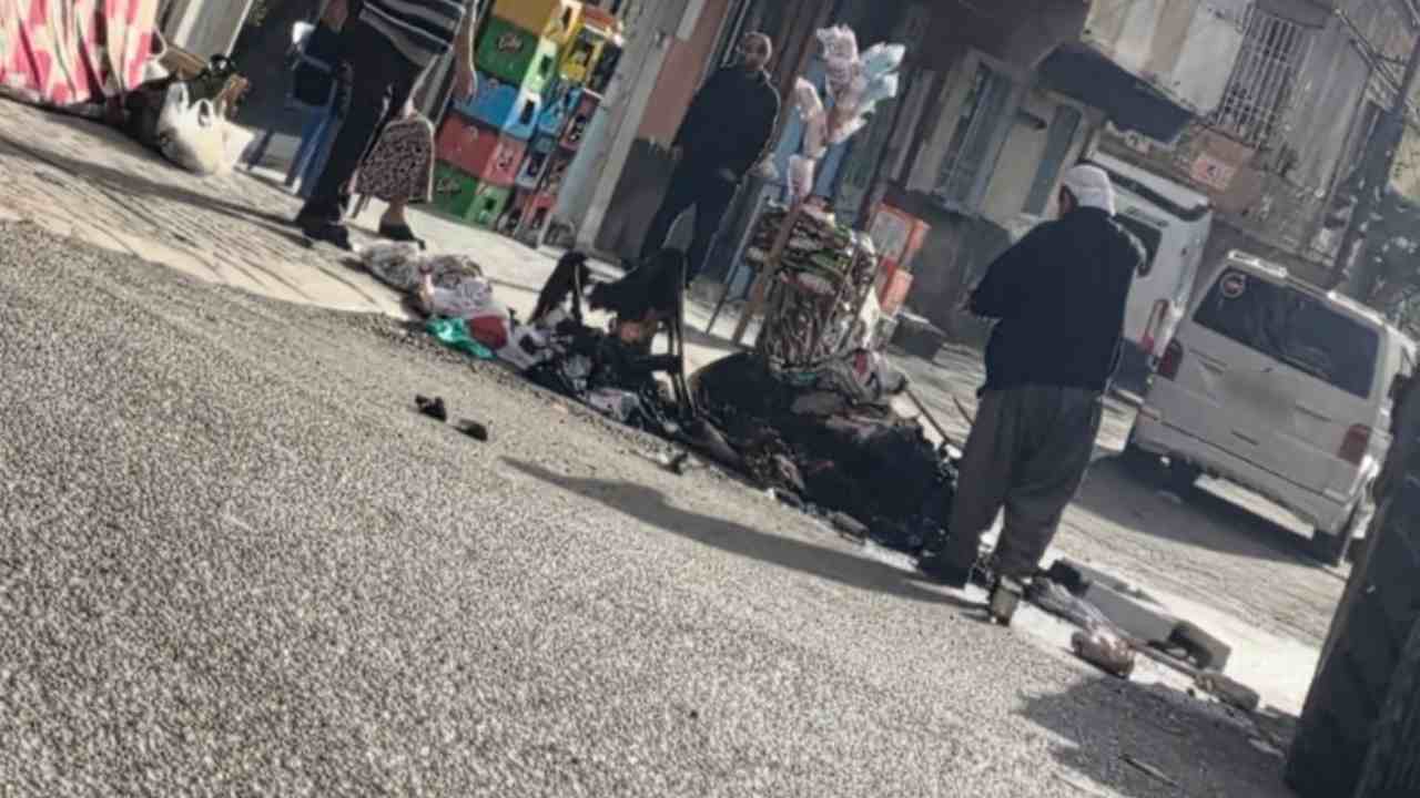 Gaziantep’te Ev Sahibi Hasta Kiracısına Acımadı! Sokağa Attı ve Eşyalarını Yaktı