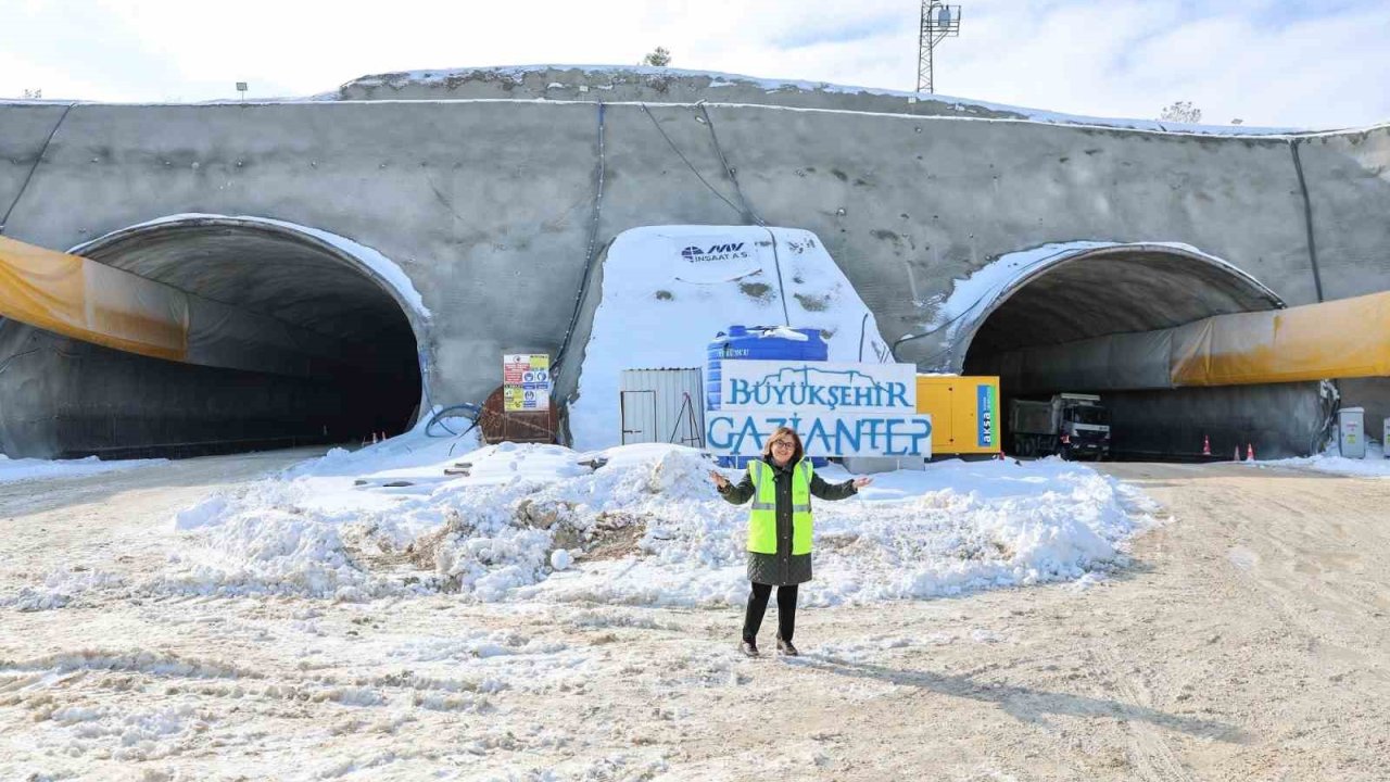 Gaziantep’te 45 Dakikalık Yol 10 Dakikaya İniyor! Dülük–OSB Tüneli Hızla Yükseliyor