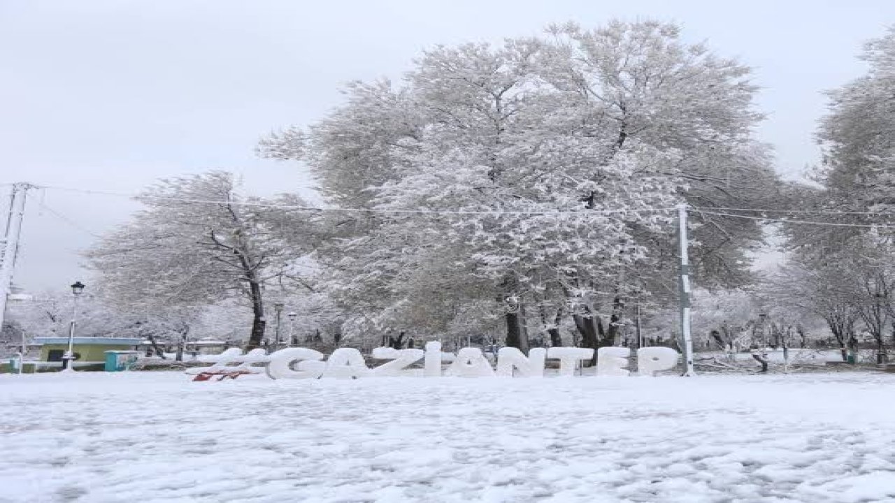 Gaziantep’e 3 gün boyunca kar geliyor: 20–30 santimetre kar bekleniyor! Okullar tatil olacak mı?